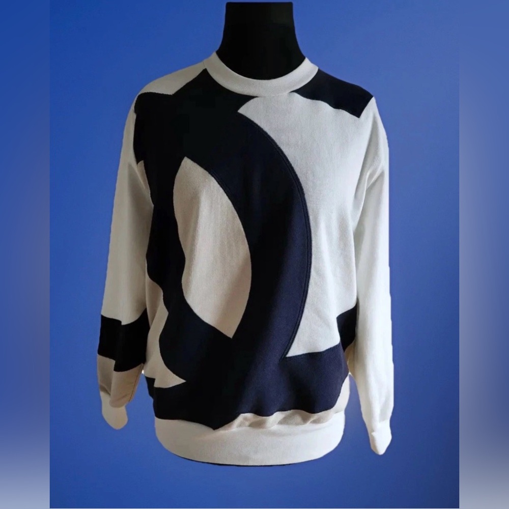 Authentic CHANEL CC Logo Crew Neck Sweatshirt Jumper Pullover Top ⭐️AUTHENTIC 38